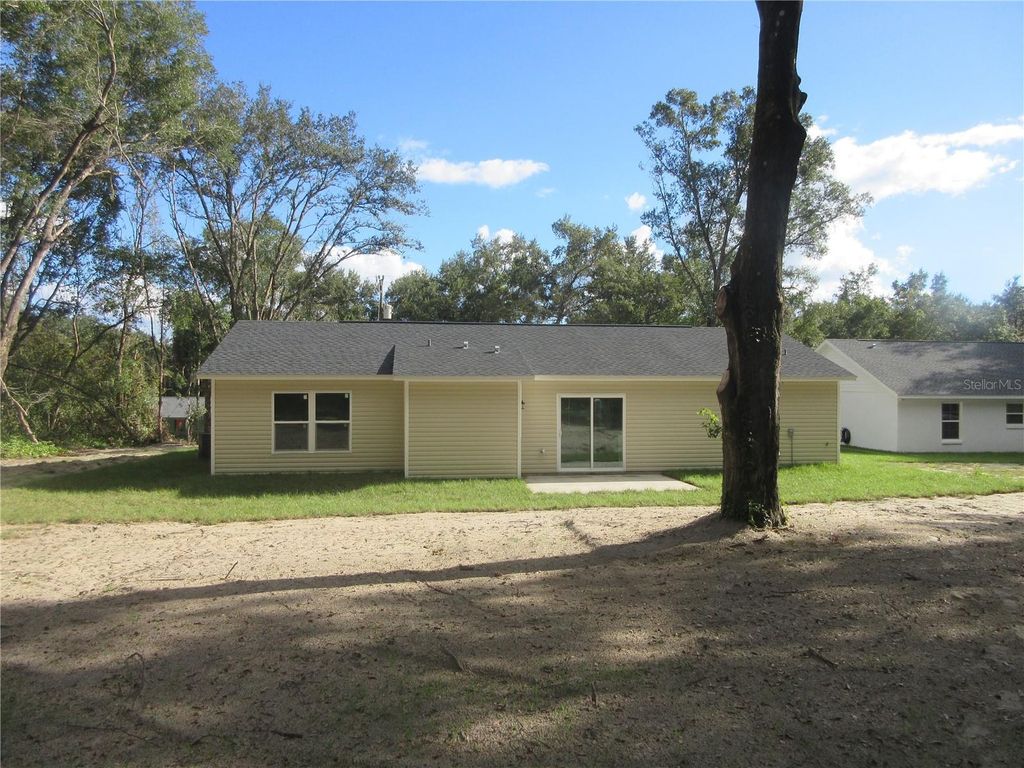Photo of 16615 SE 63rd Lane, Ocklawaha, FL 32179 (MLS # OM703386)