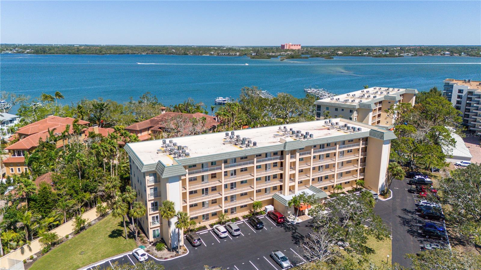 BAY TREE CLUB - Residential Lease