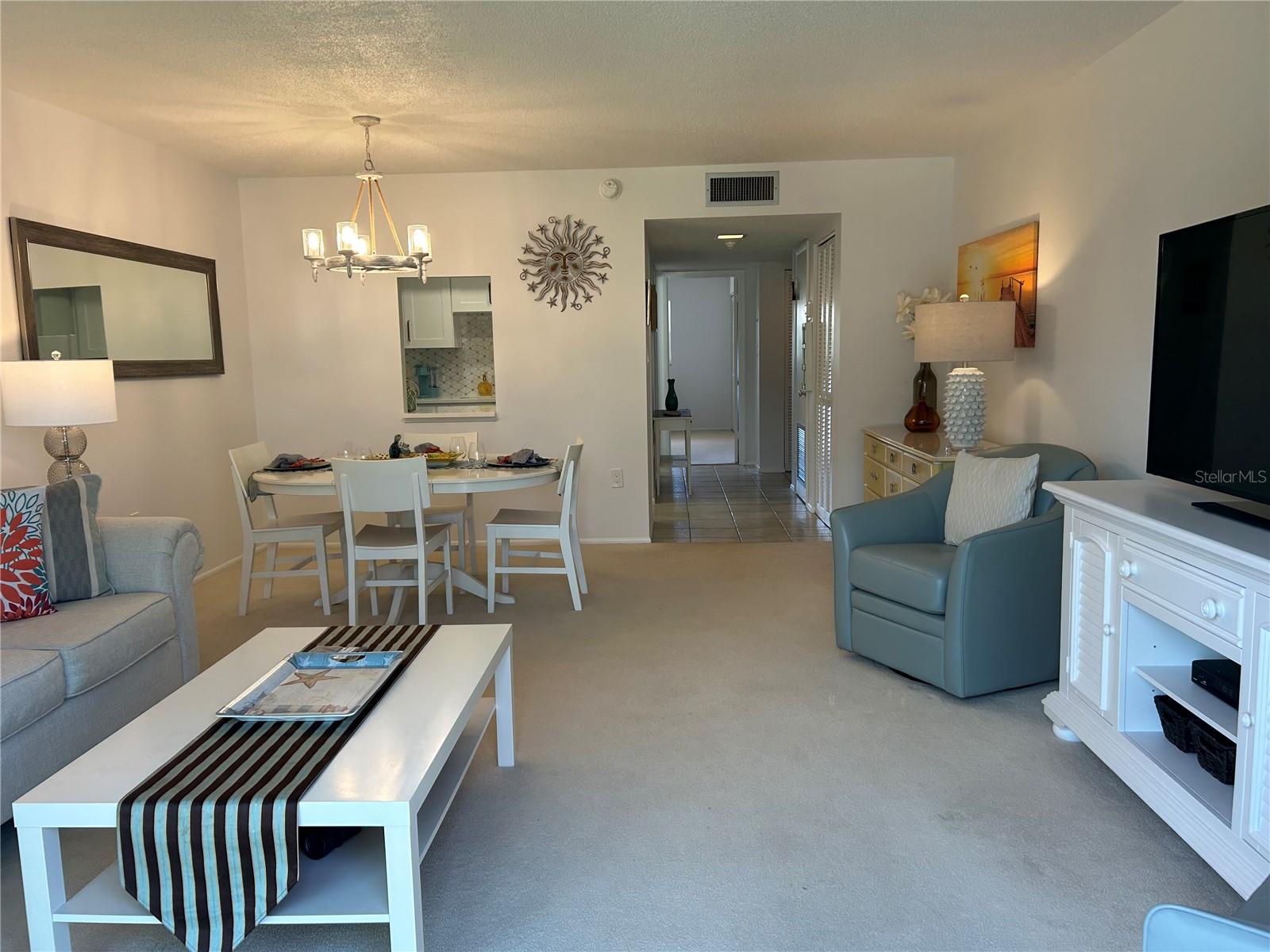 BAY TREE CLUB - Residential Lease