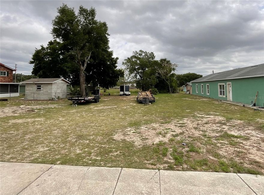 Residential cleared vacant land located in the growing area of Lake Wales, Florida. Don't miss this opportunity to build your dream home on a ready-to-develop lot just minutes from downtown, shopping, and local amenities. This property offers both convenience and potential-come
see it for yourself! Motivated seller- schedule your showing today!!