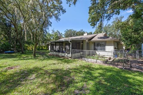 A home in WINTER SPRINGS