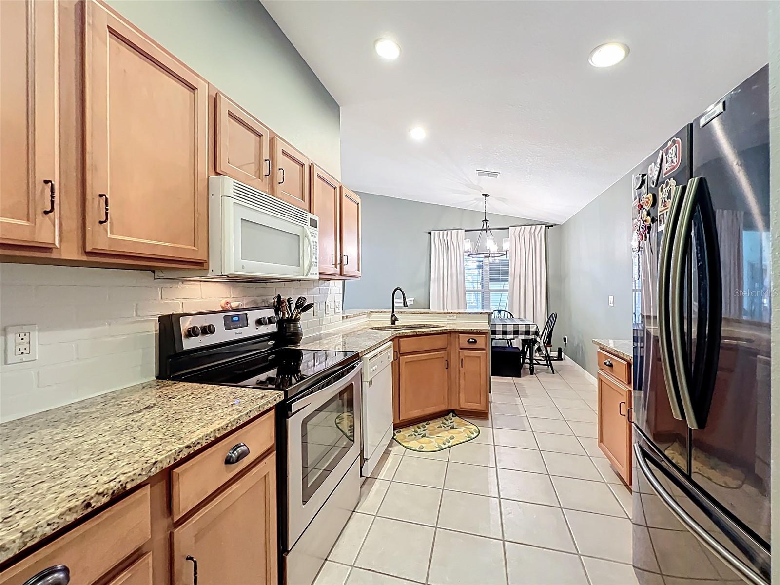 CEDAR GLEN OF ALOMA WOODS - Residential