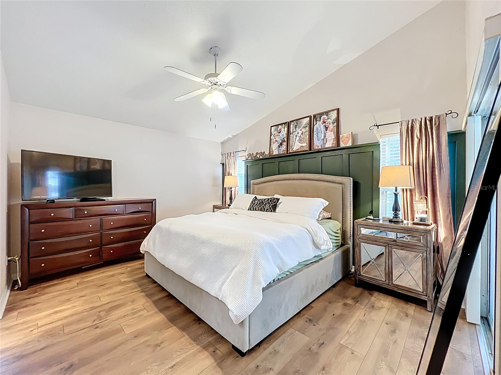 CEDAR GLEN OF ALOMA WOODS - Residential