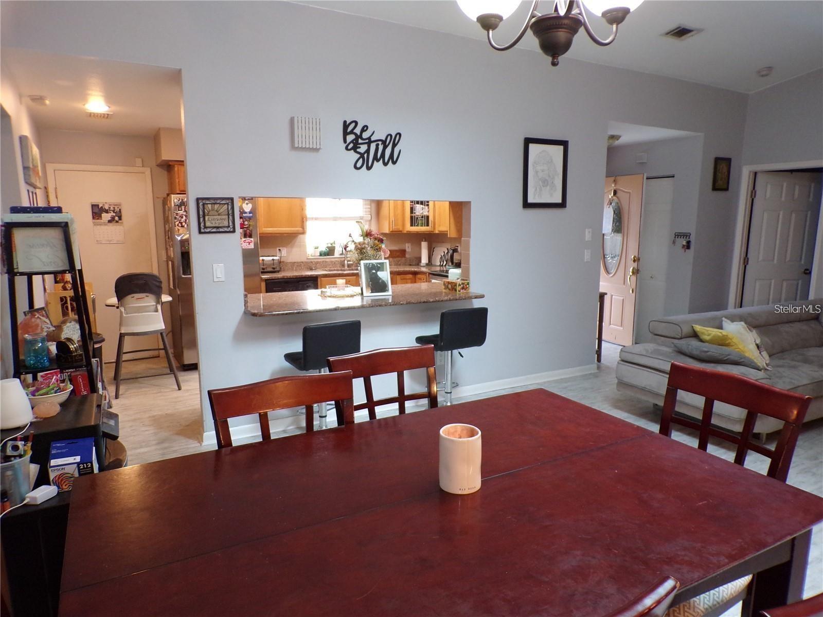 LAKES UNIT II PH I SEC I THE - Residential