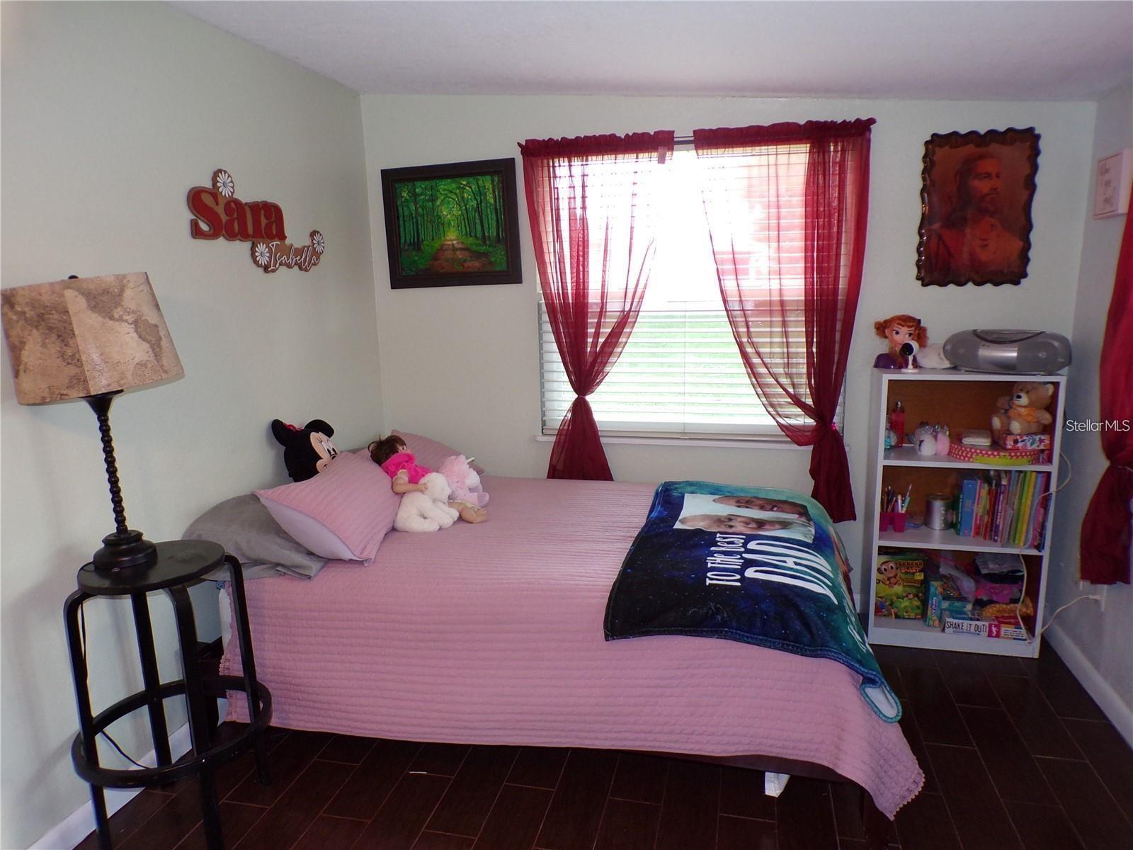 LAKES UNIT II PH I SEC I THE - Residential