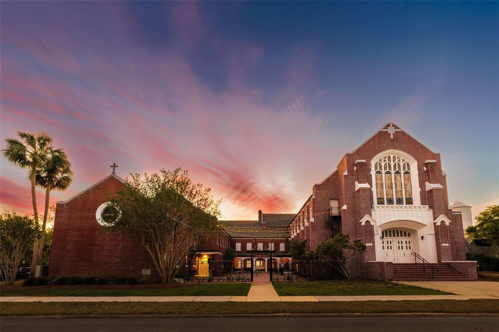 RICHS ADD DELAND - Residential Lease