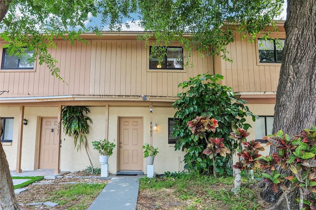 Photo of 4005 Oak Limb Court, Tampa, FL 33614 (MLS # TB8507175)