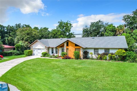 A home in LAKELAND