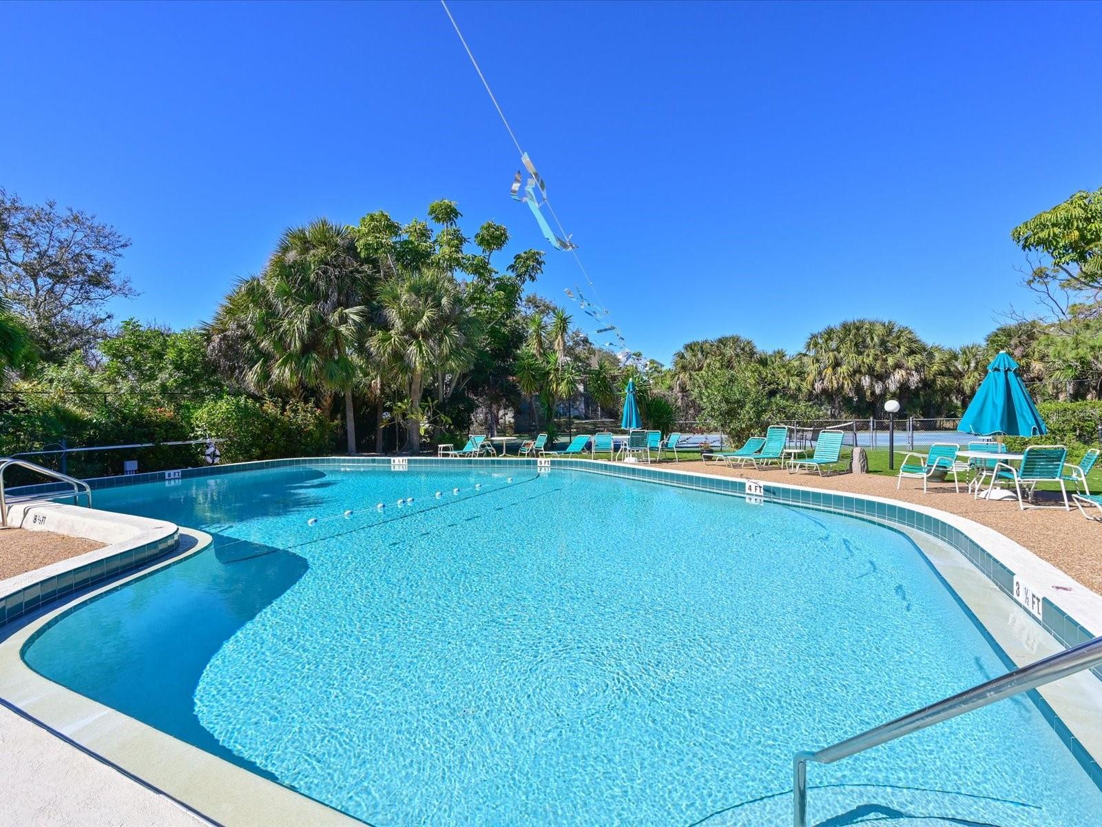 THE LAKES - Residential