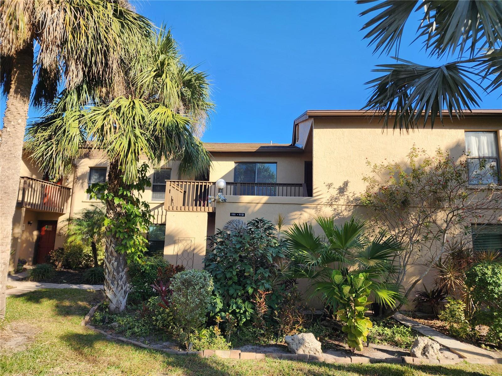 THE LAKES - Residential