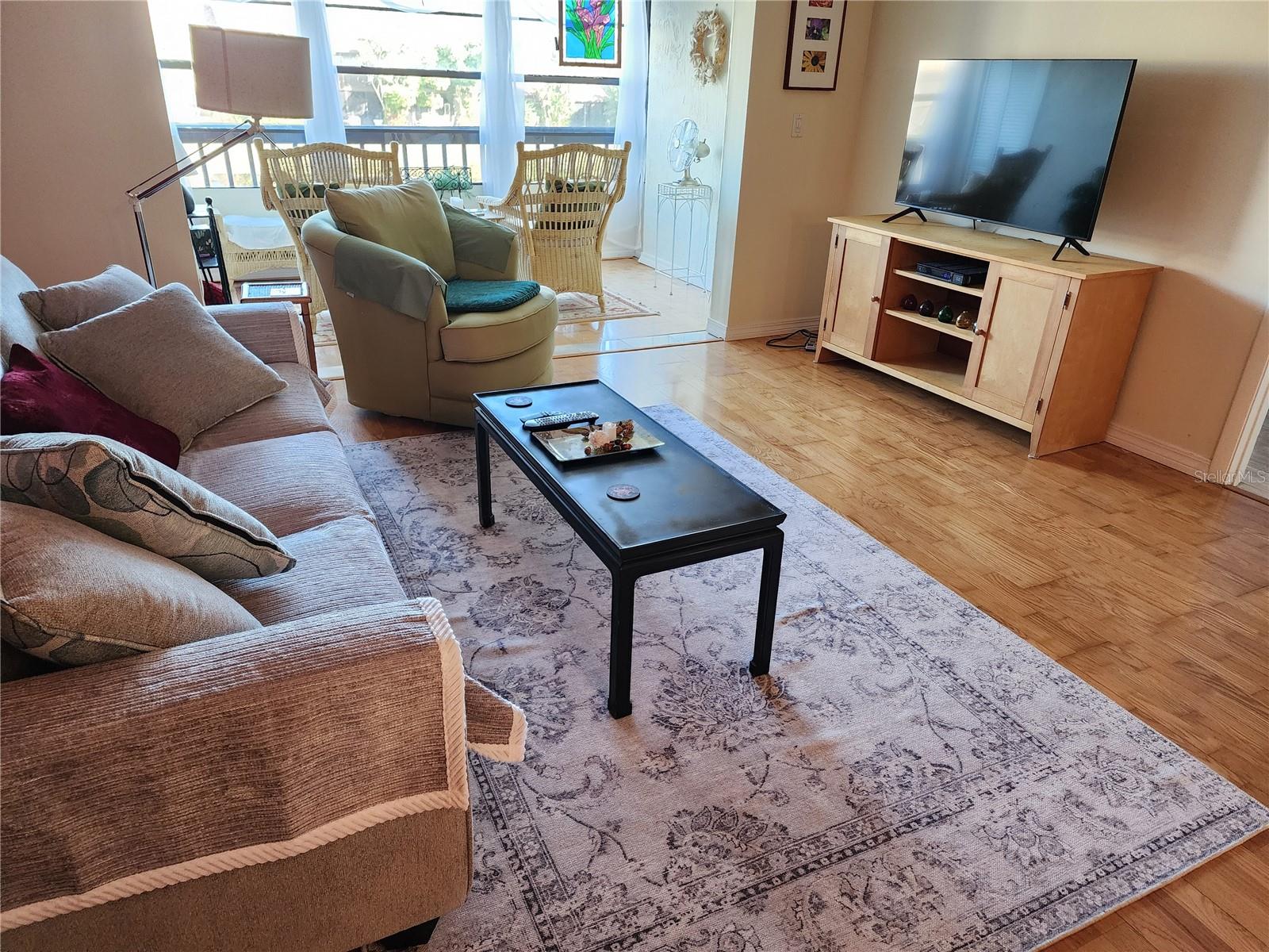 THE LAKES - Residential