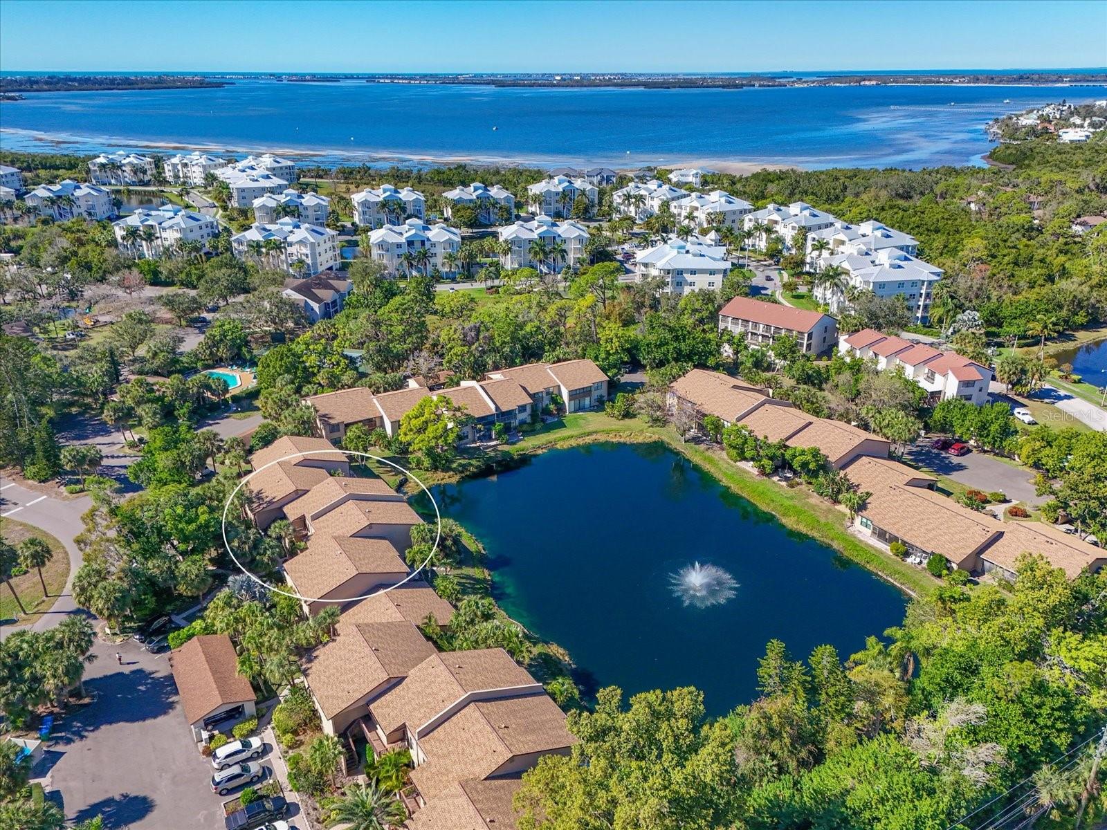 THE LAKES - Residential