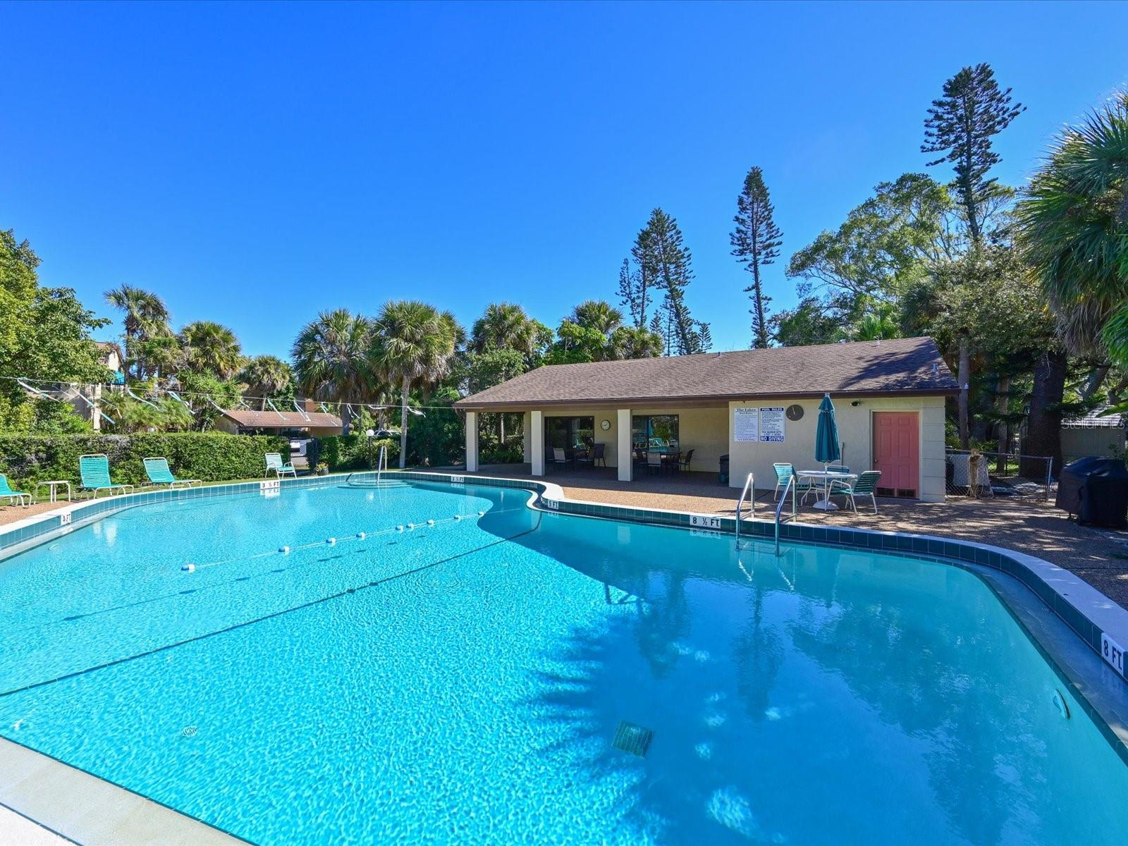 THE LAKES - Residential