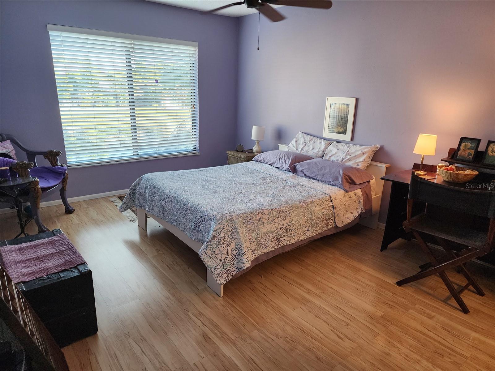 THE LAKES - Residential