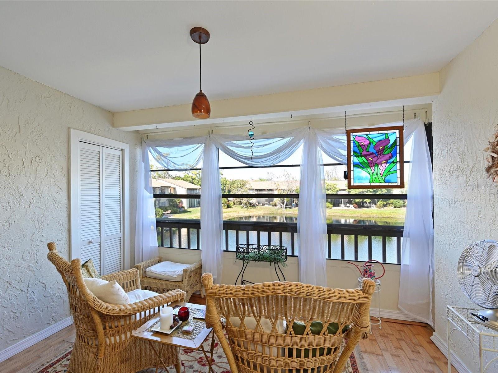 THE LAKES - Residential