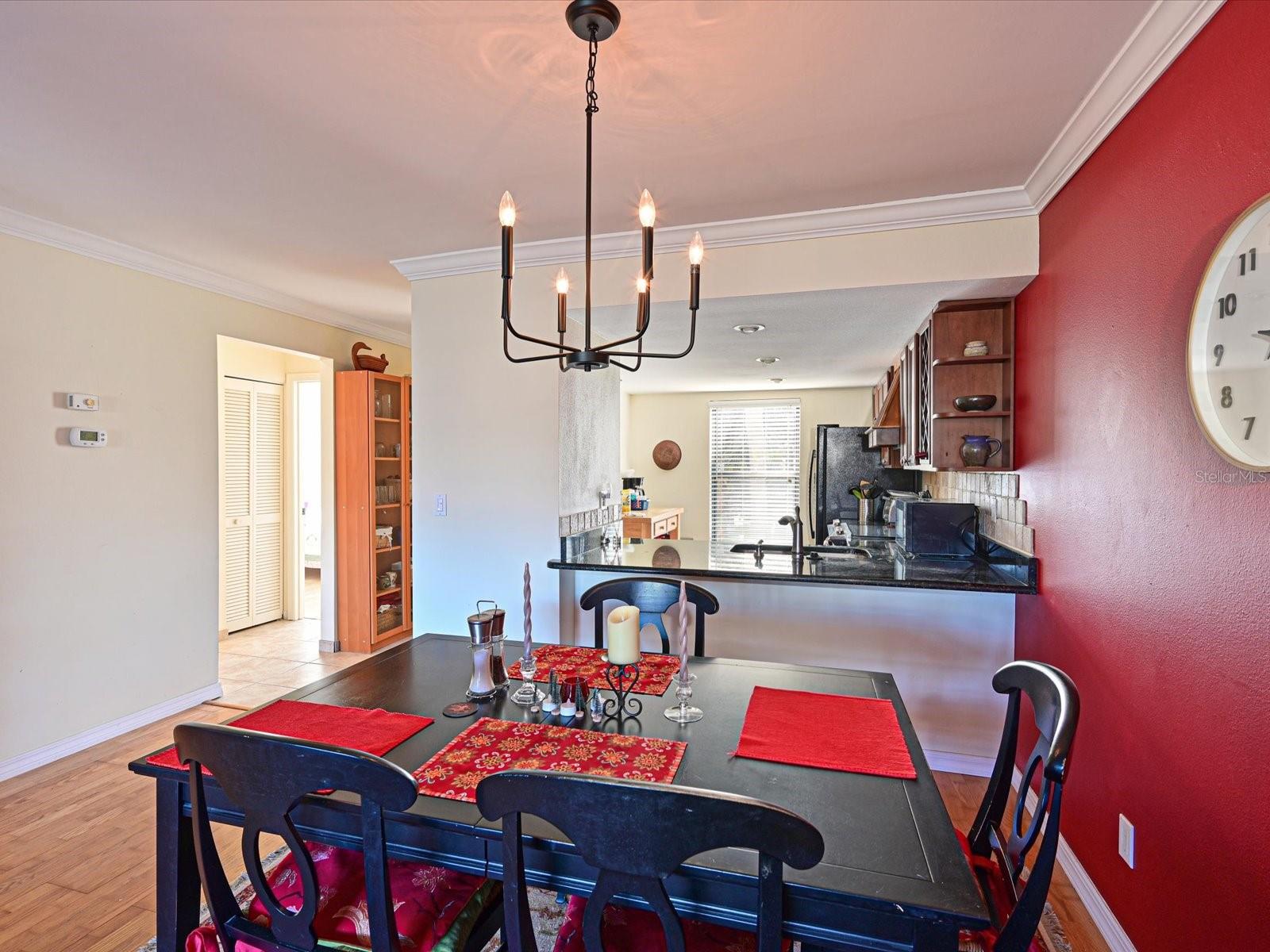 THE LAKES - Residential