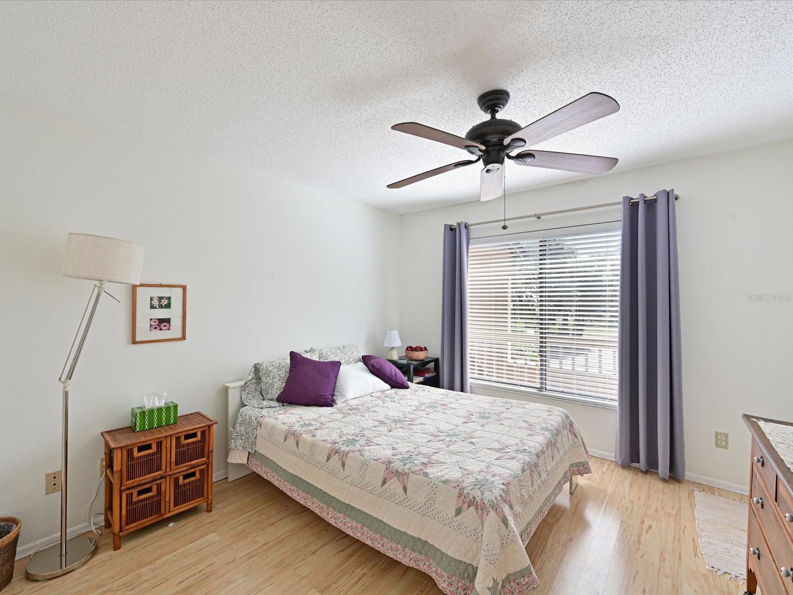 THE LAKES - Residential