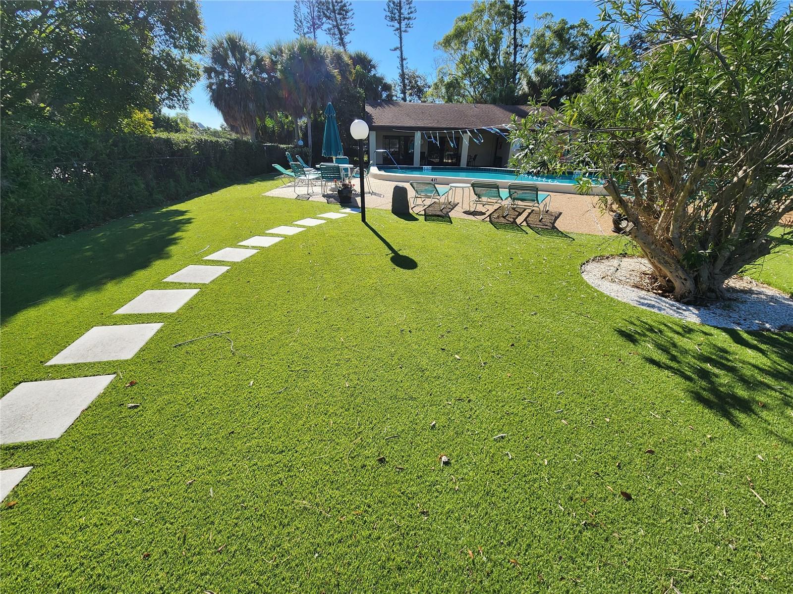 THE LAKES - Residential