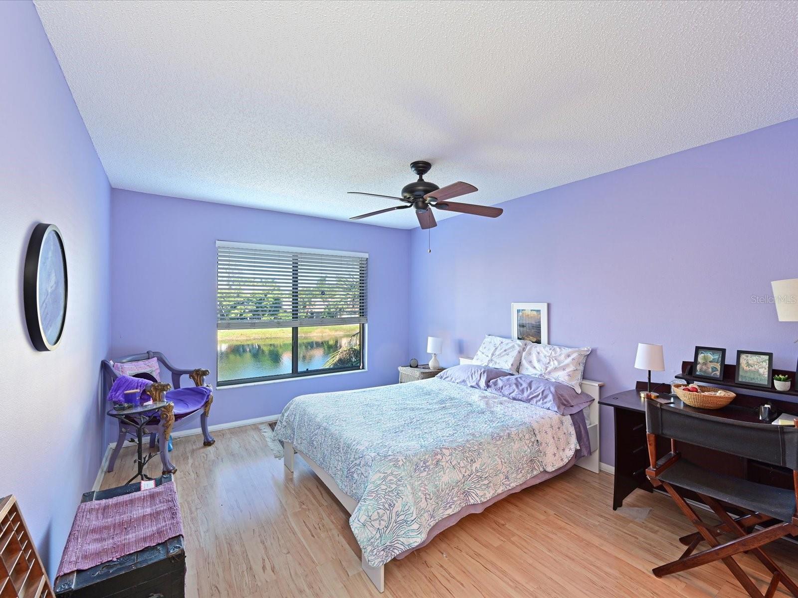 THE LAKES - Residential