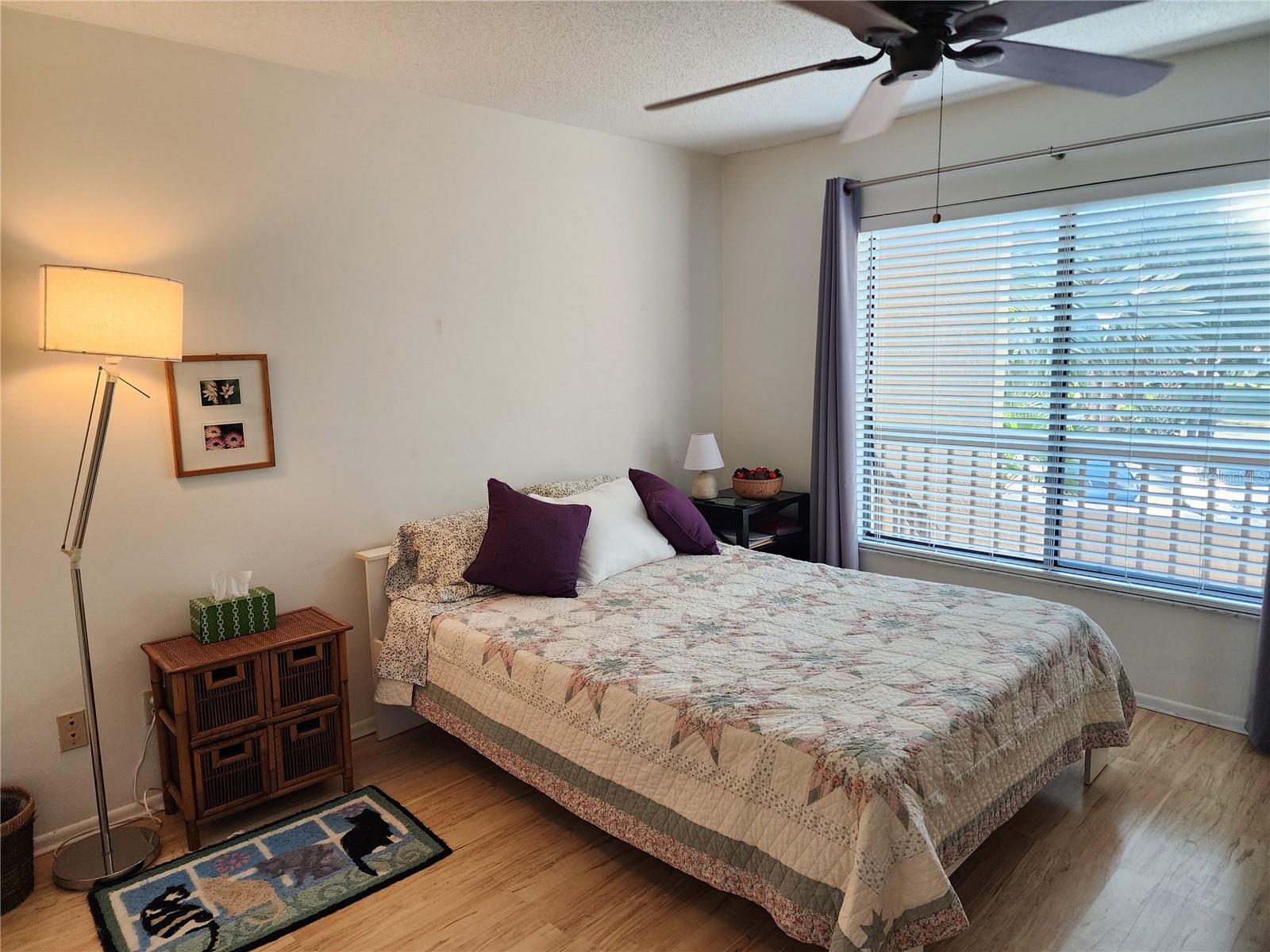 THE LAKES - Residential