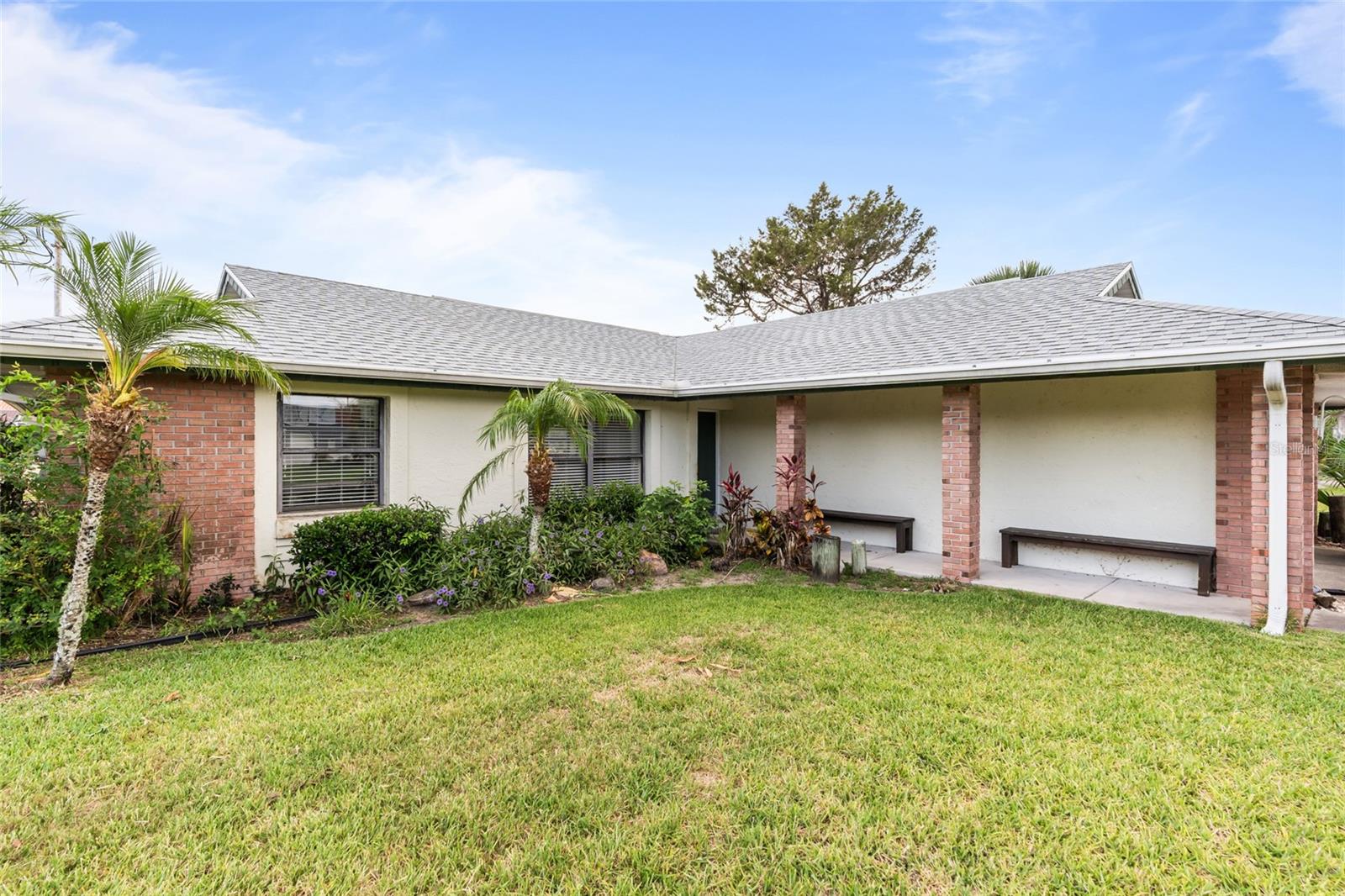 109 CORAL REEF COURT N