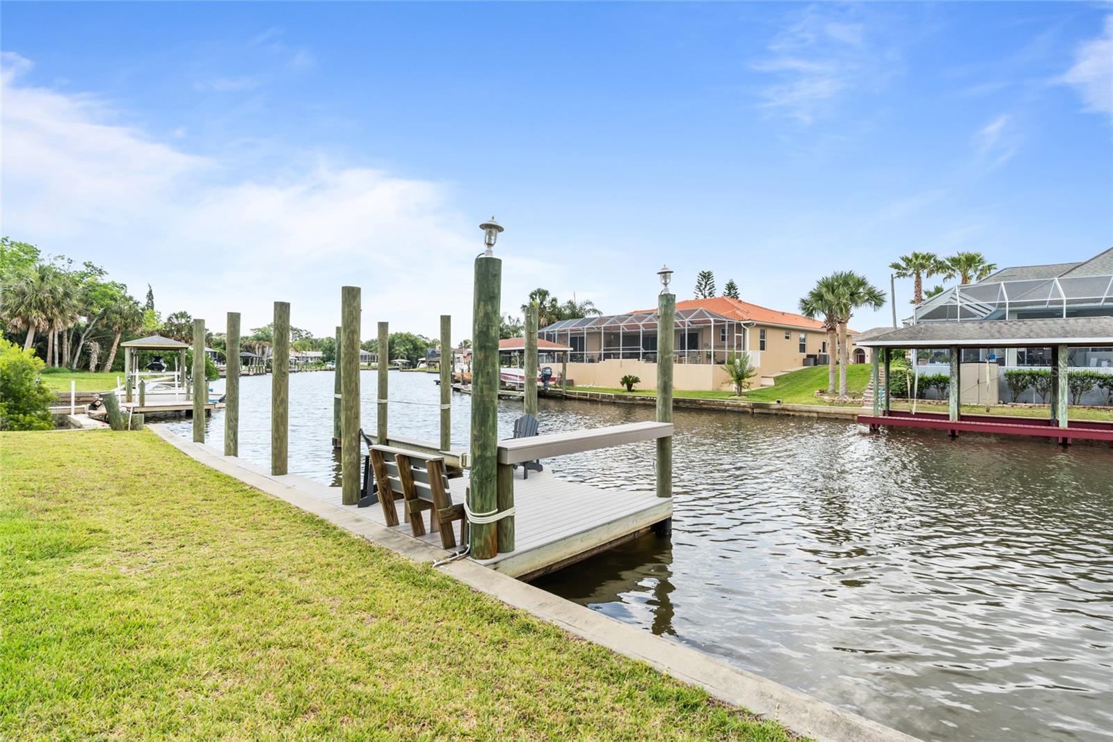 109 CORAL REEF COURT N