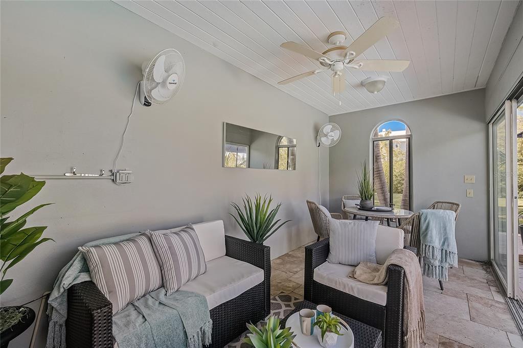 SIESTA REV OF - Residential