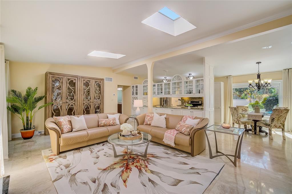 SIESTA REV OF - Residential