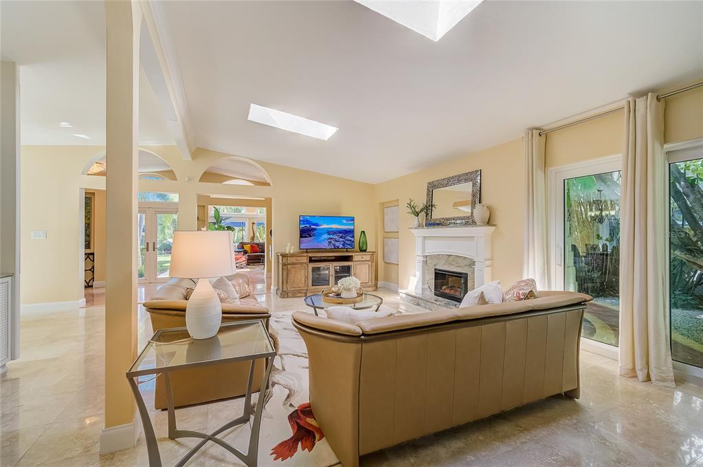 SIESTA REV OF - Residential