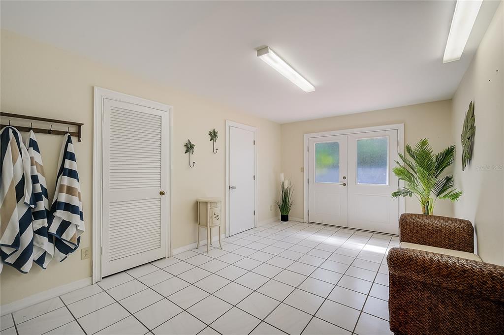 SIESTA REV OF - Residential