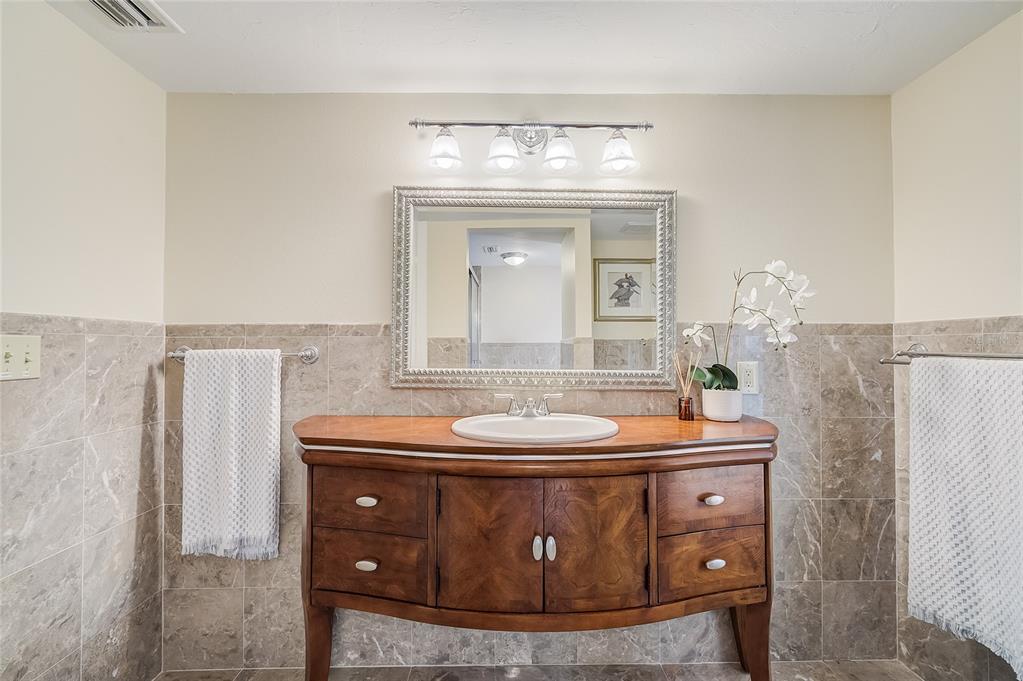 SIESTA REV OF - Residential