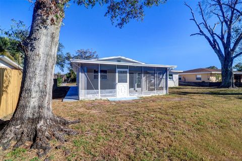 A home in SEMINOLE