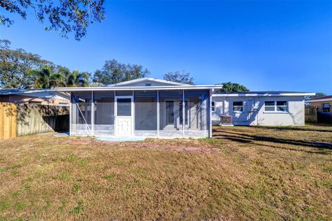 A home in SEMINOLE