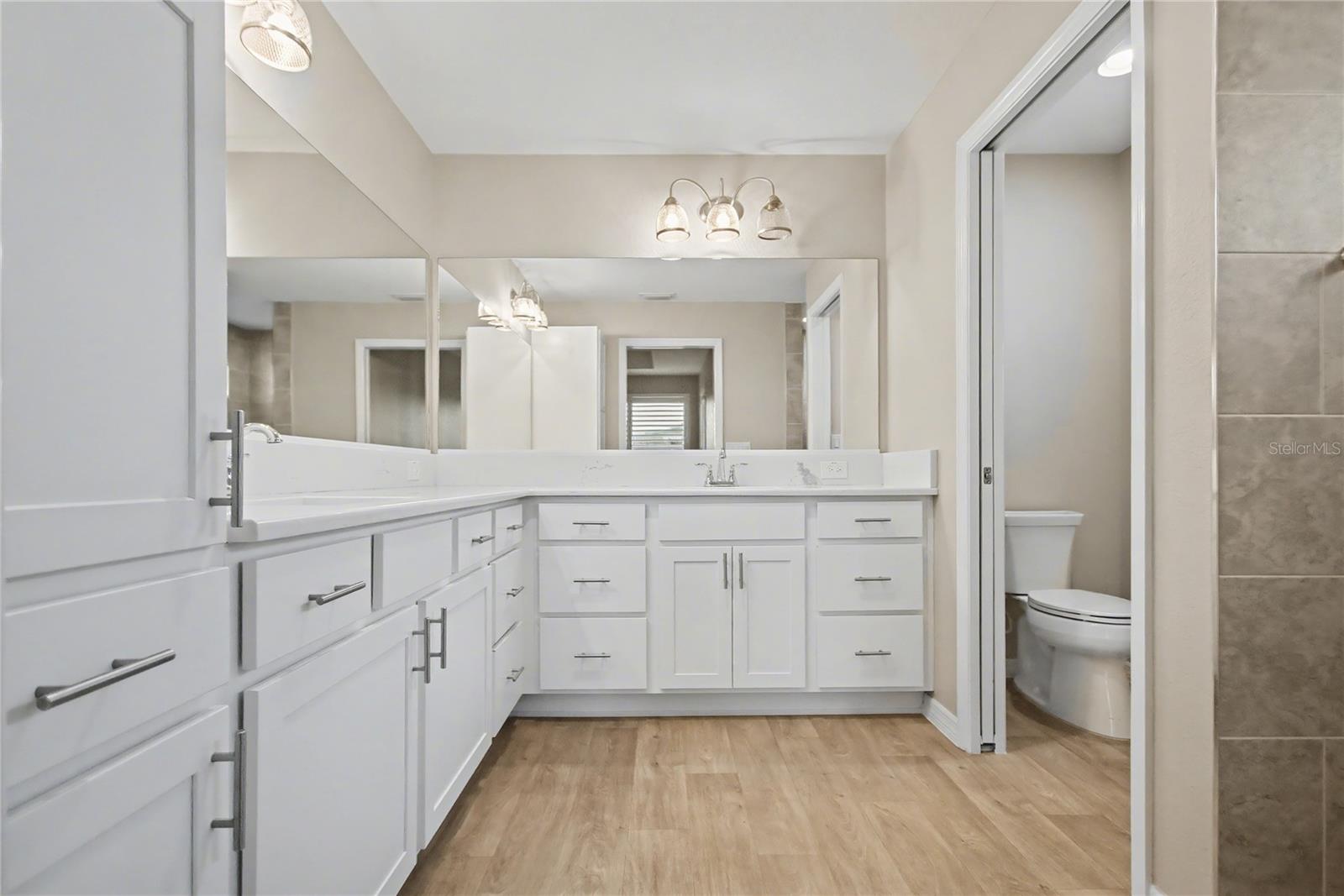 OXFORD OAKS PH 2 - Residential