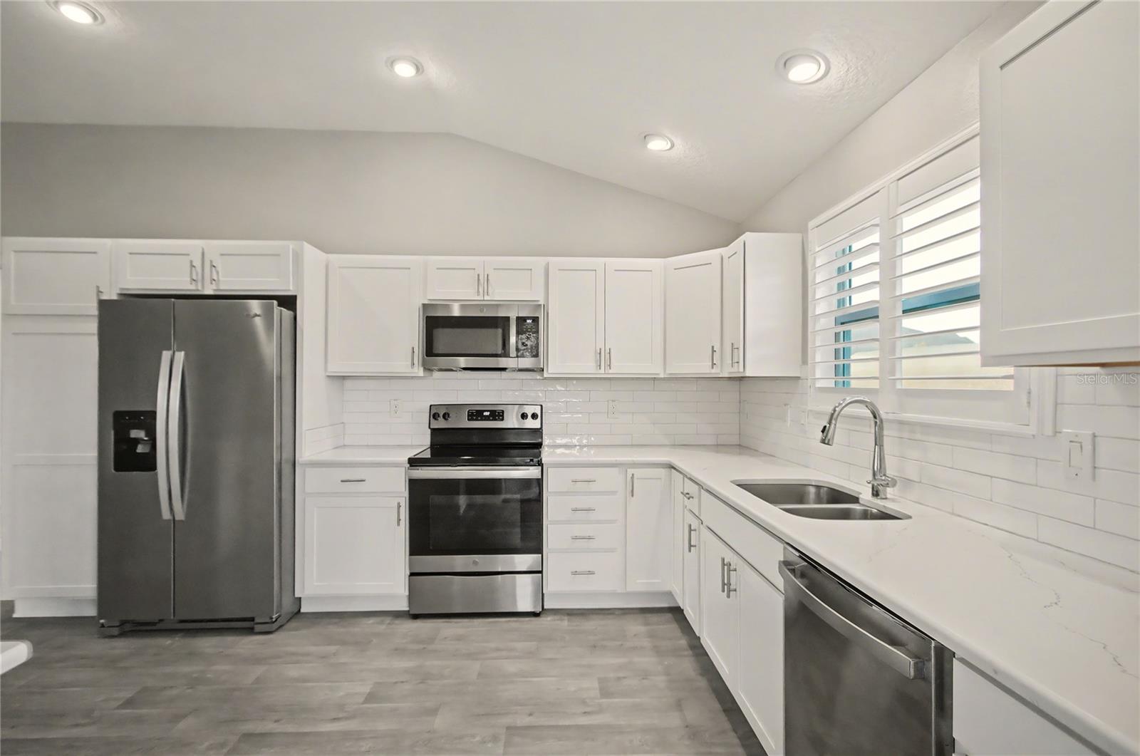OXFORD OAKS PH 2 - Residential
