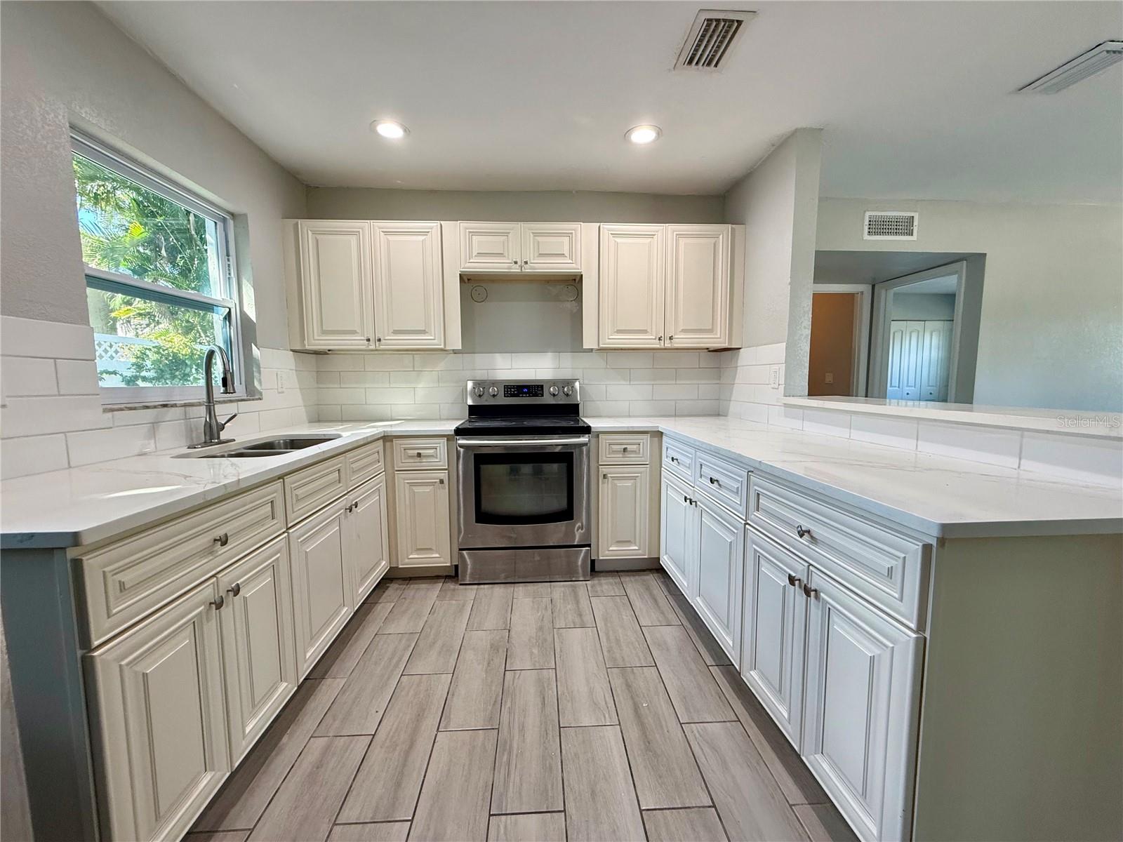 SCHINDLER SUB - Residential Lease