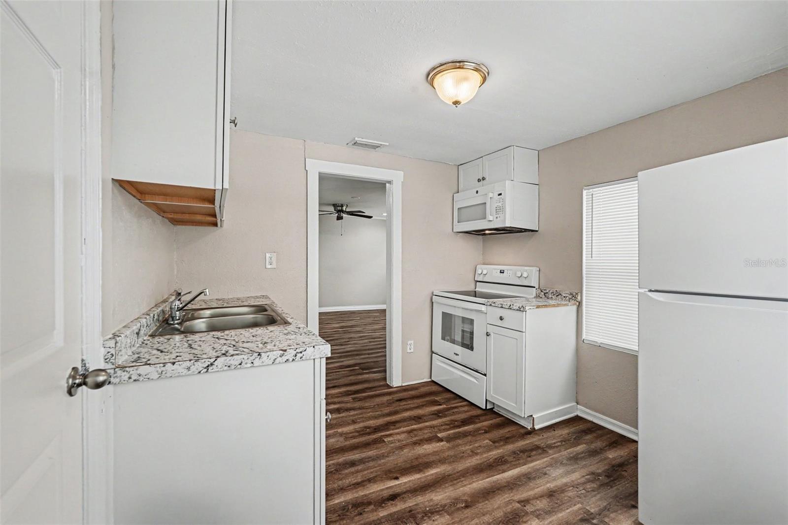 TUXEDO PARK - Residential