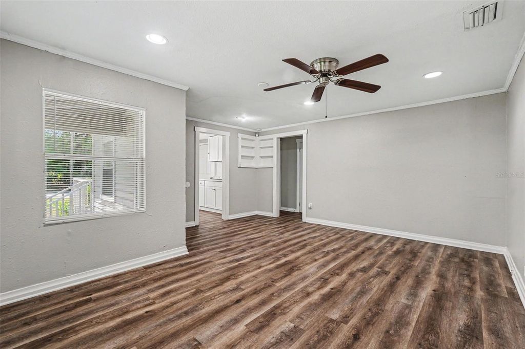 Photo of 828 E 145th Avenue, Tampa, FL 33613 (MLS # O6409491)