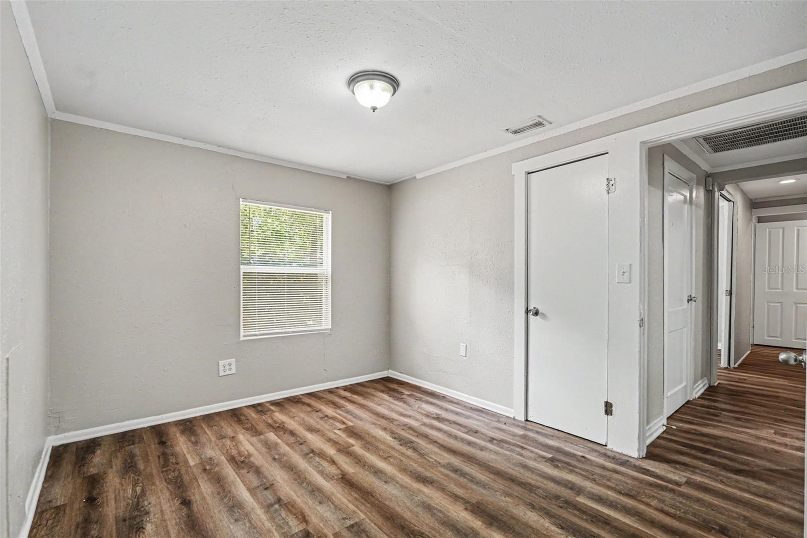 TUXEDO PARK - Residential