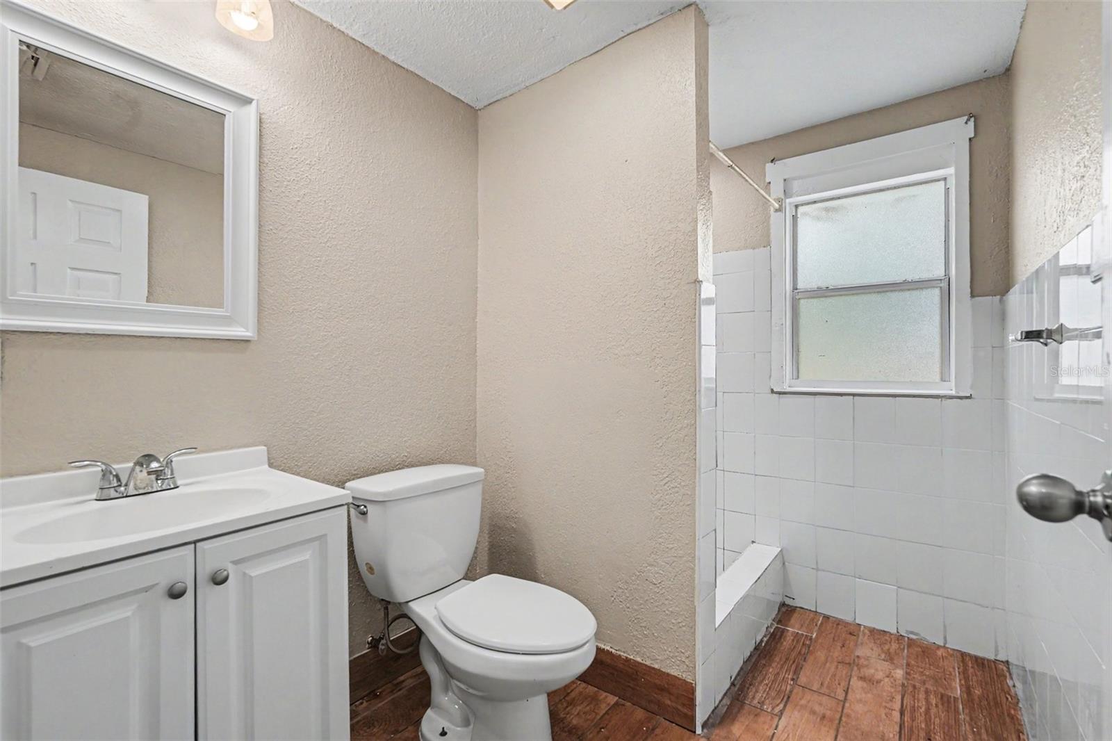 TUXEDO PARK - Residential