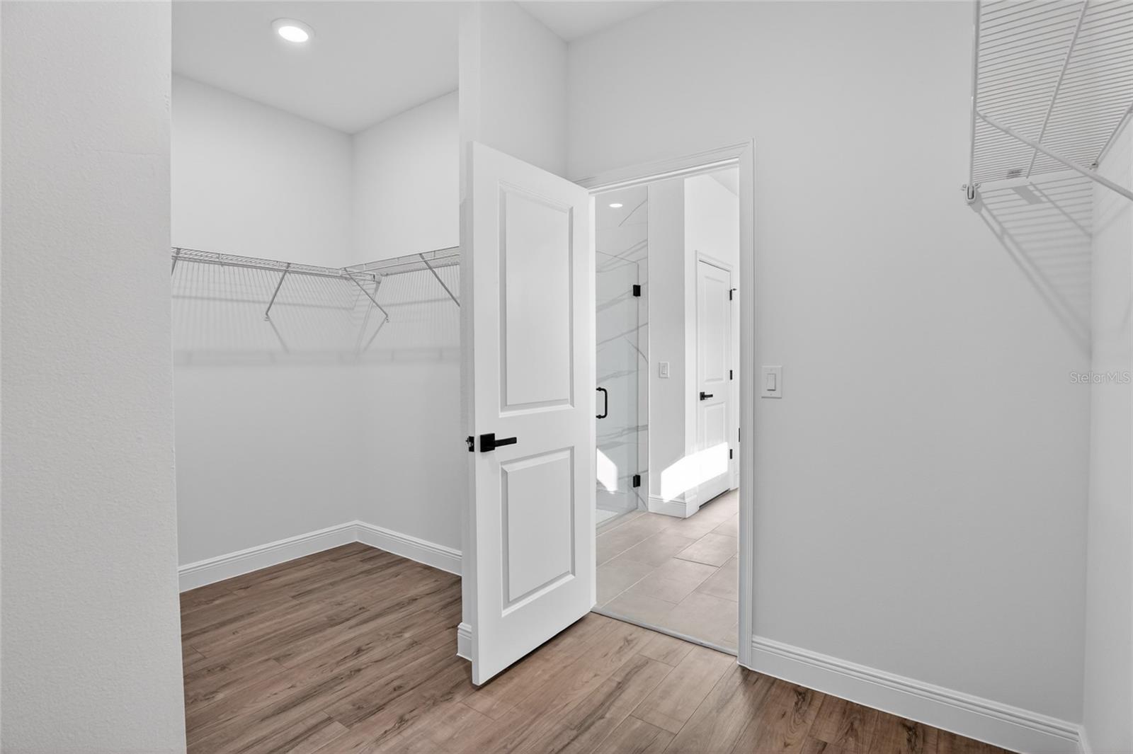 MARION OAKS - Residential