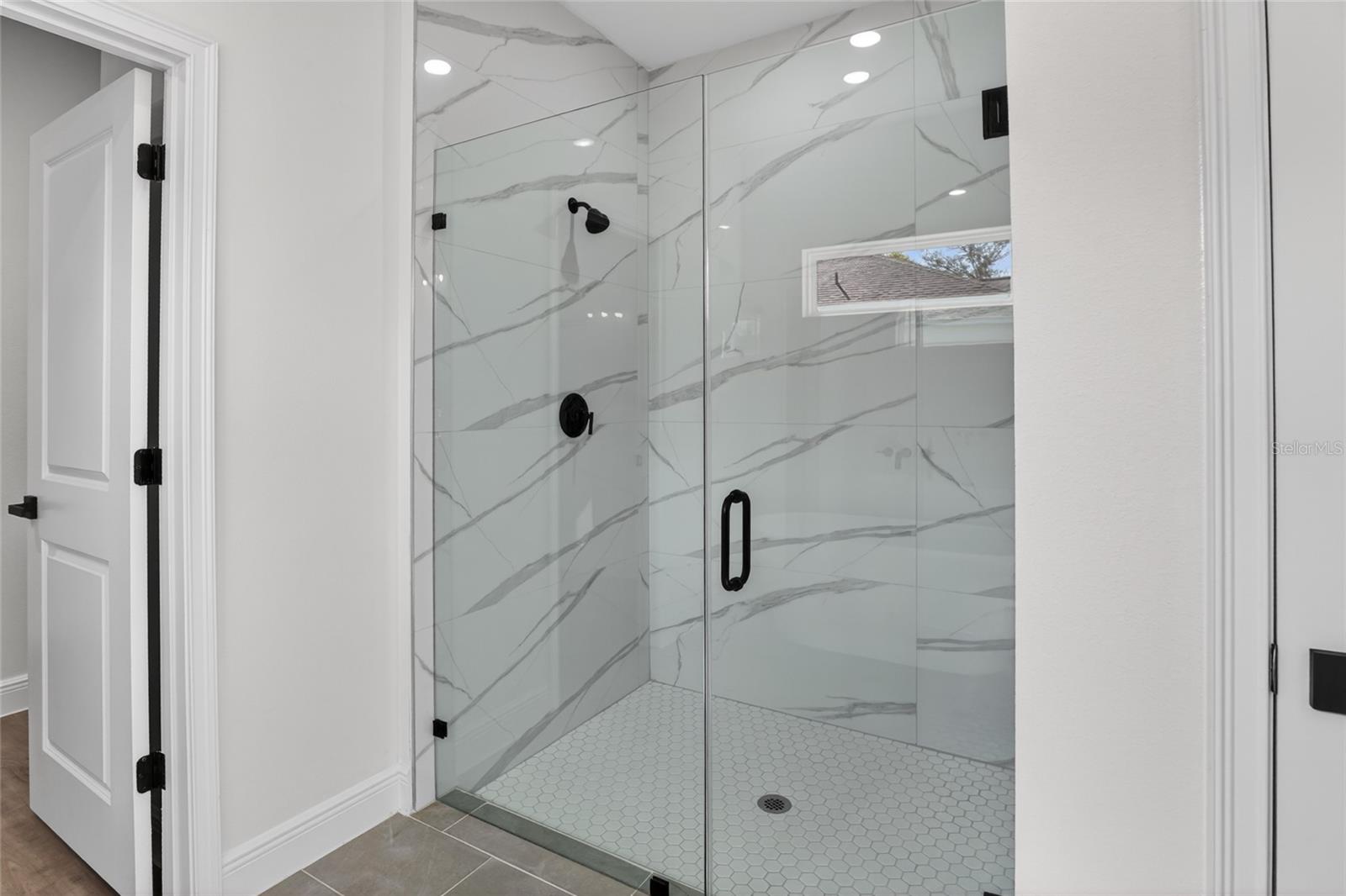 MARION OAKS - Residential