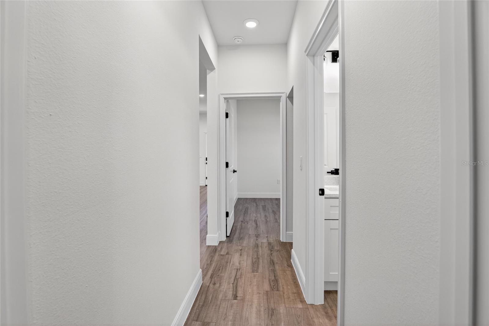 MARION OAKS - Residential