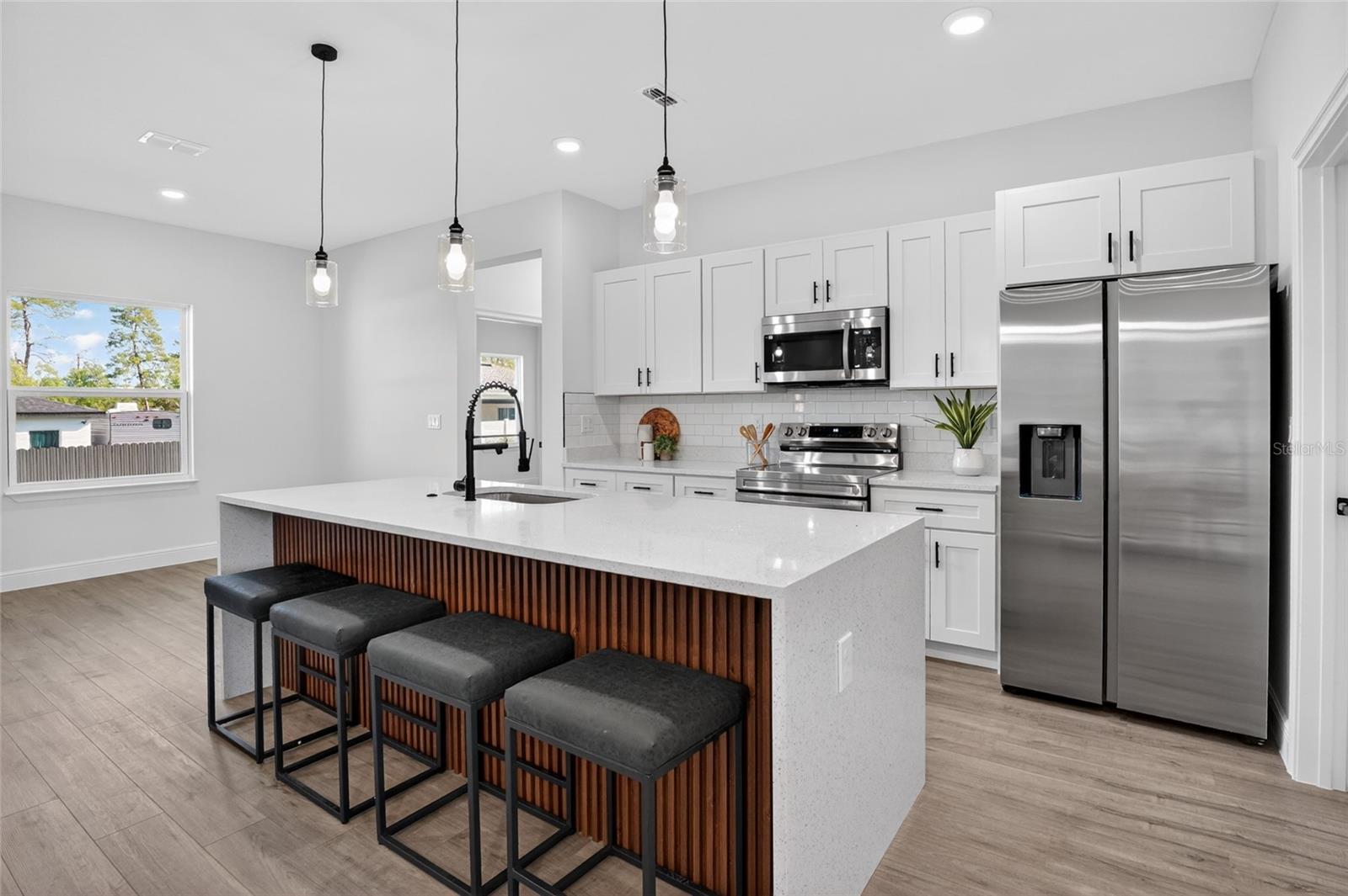 MARION OAKS - Residential