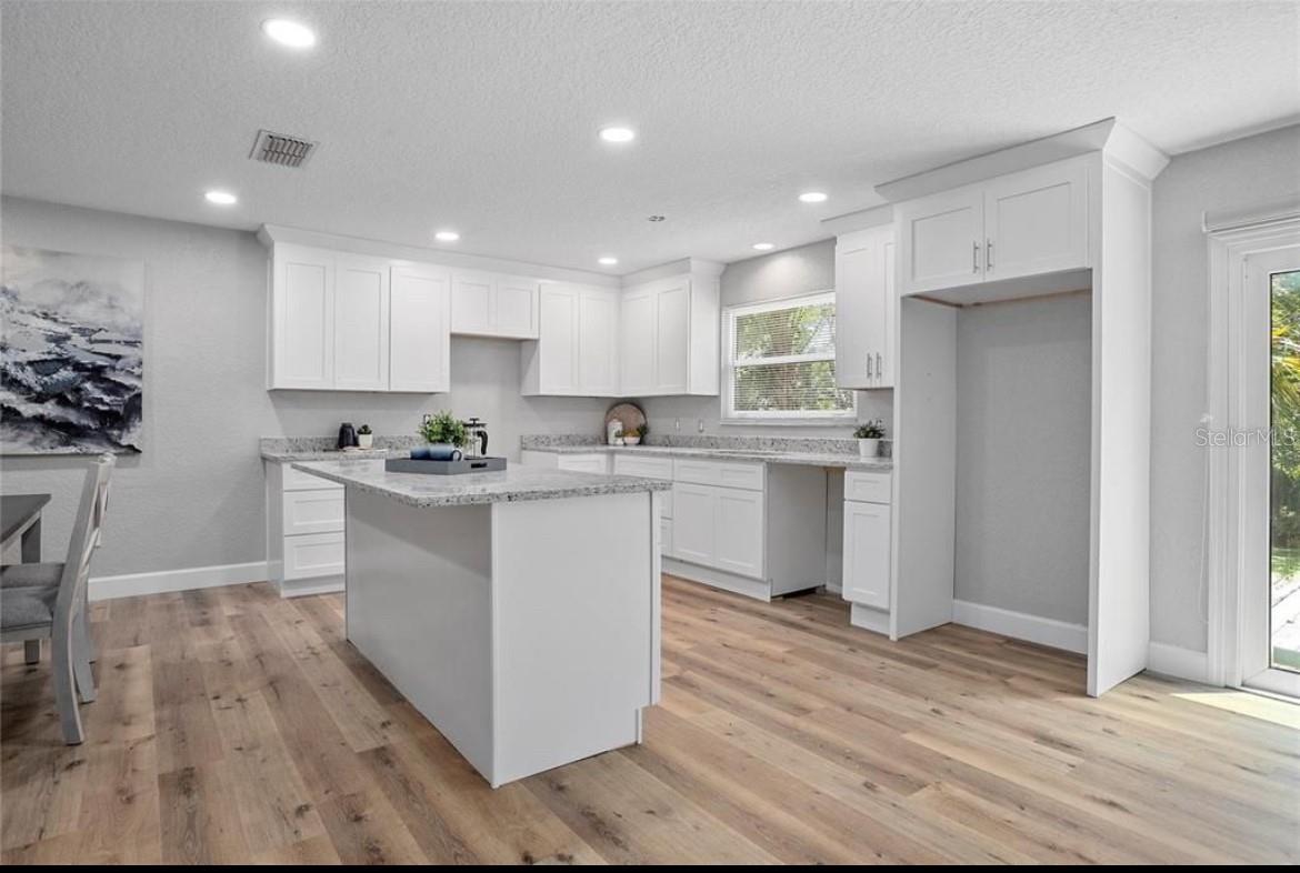 HARBOR POINT - Residential Lease