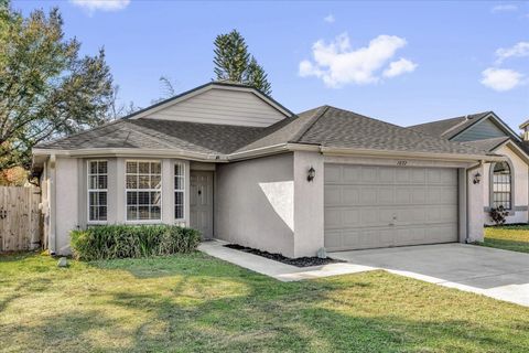 Photo of 1037 Burnett Street, Oviedo, FL 32765 (MLS # O6378327)