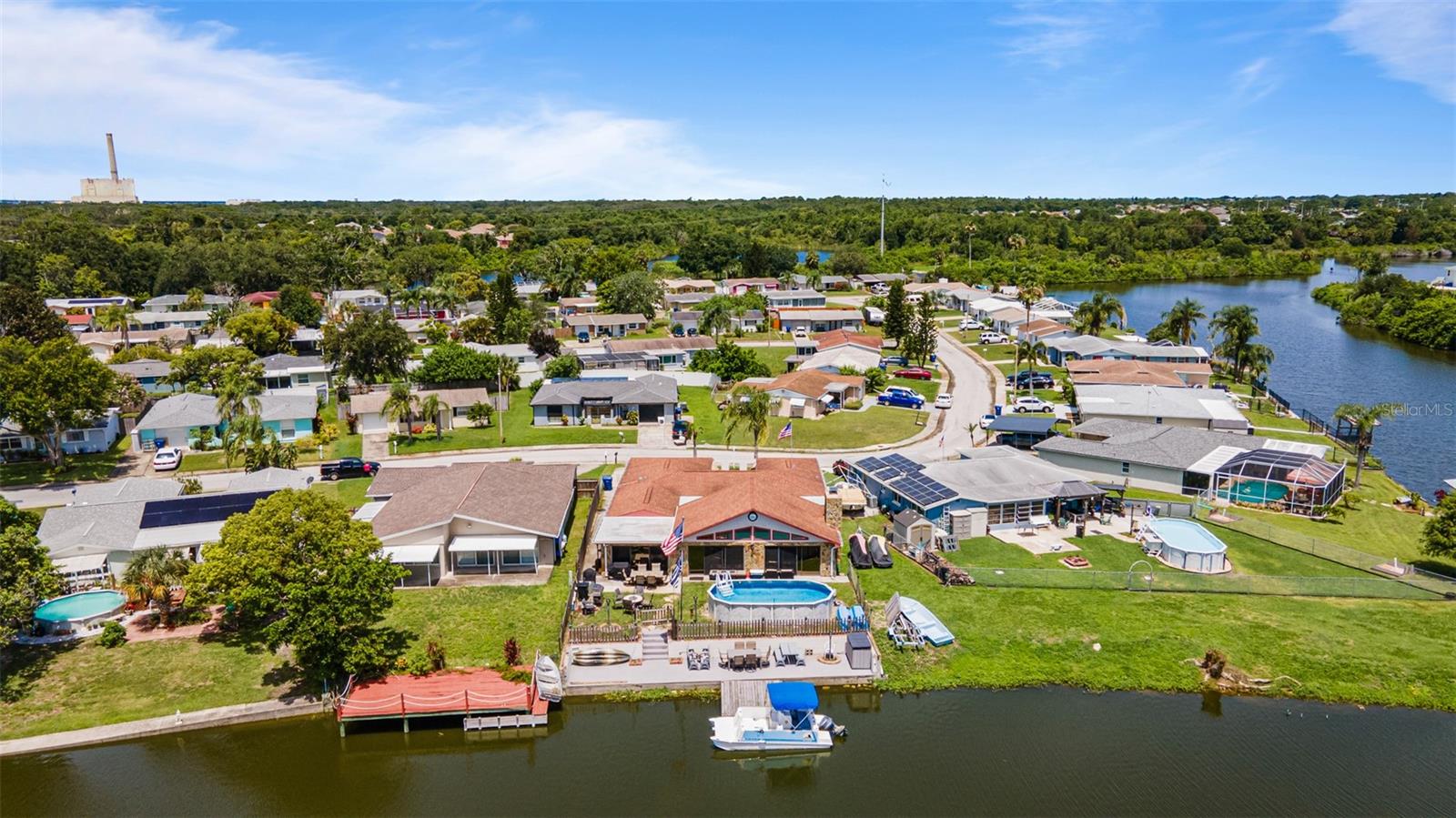 HOLIDAY LAKE ESTATES - Residential