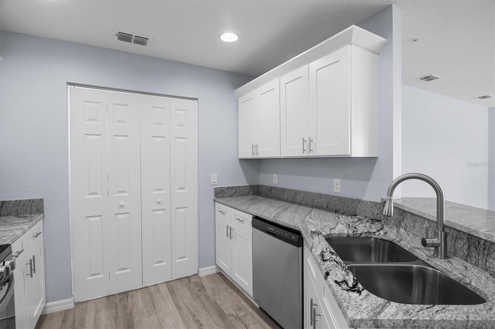 MEADOW OAKS A CONDO - Residential