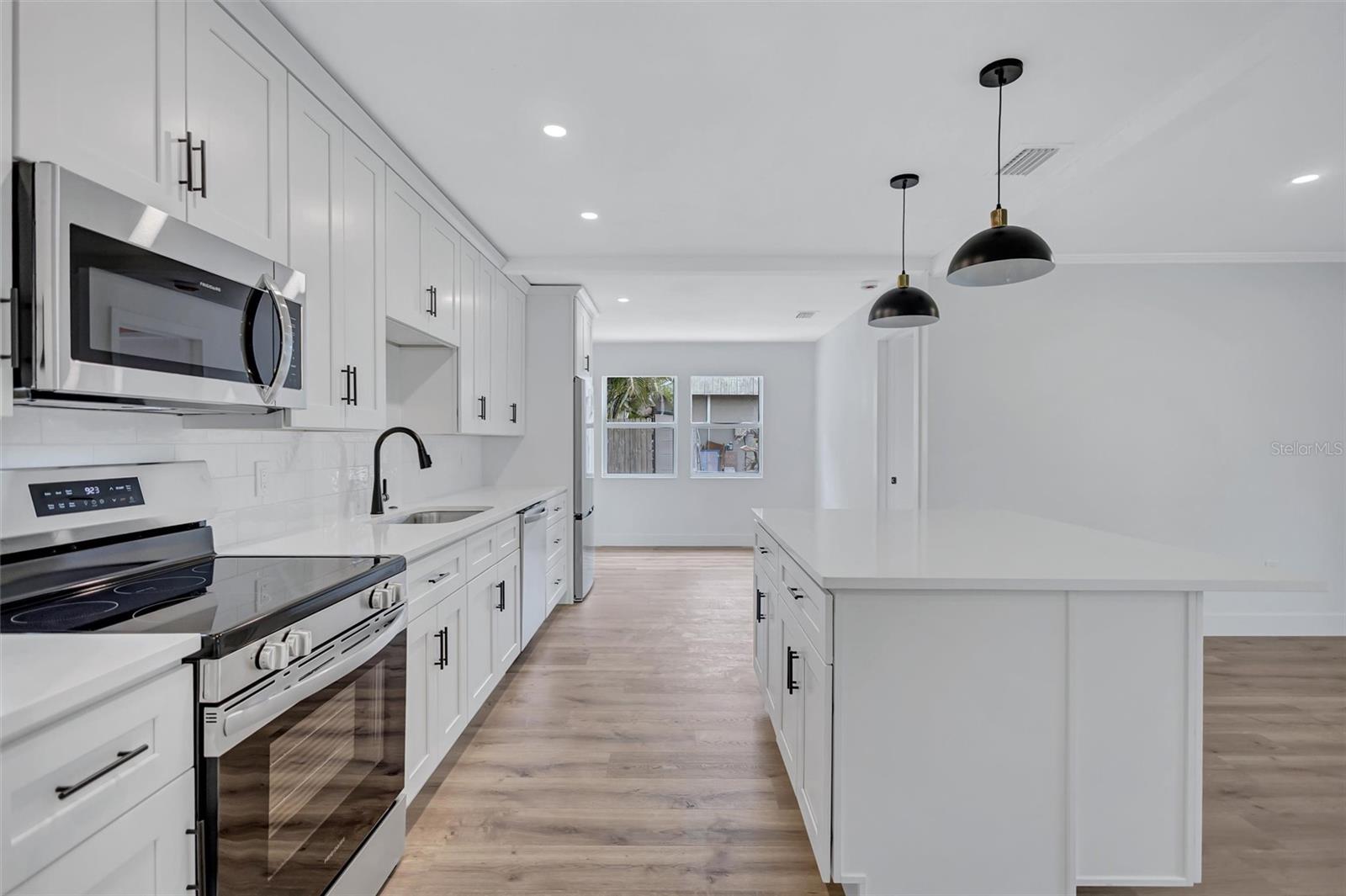 PAVER PARK ESTATES 1ST ADD - Residential