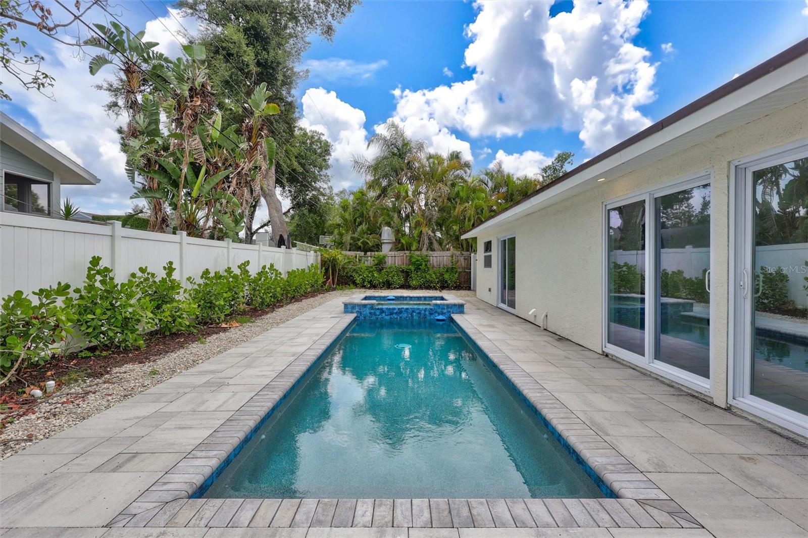 PAVER PARK ESTATES 1ST ADD - Residential